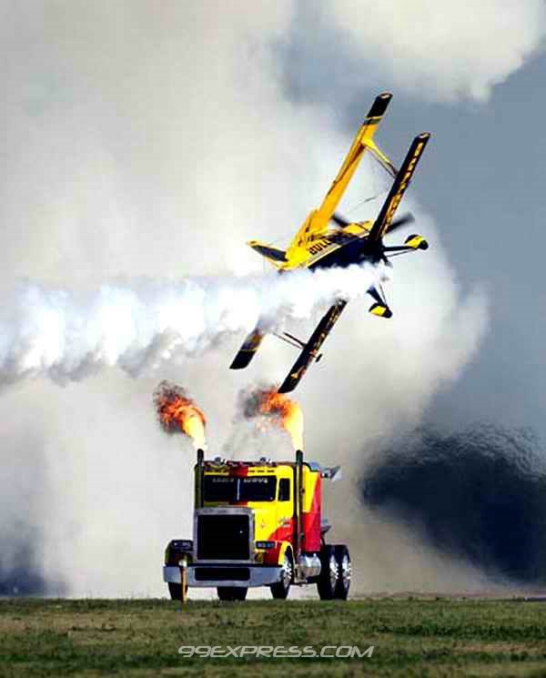 Triple Jet Engine Truck