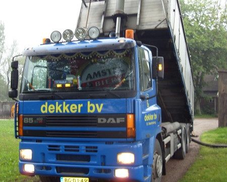 Dekker bv