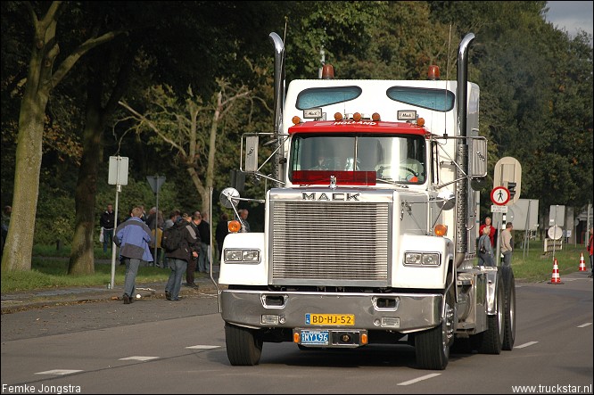 Mack en Speciaaltransport dag