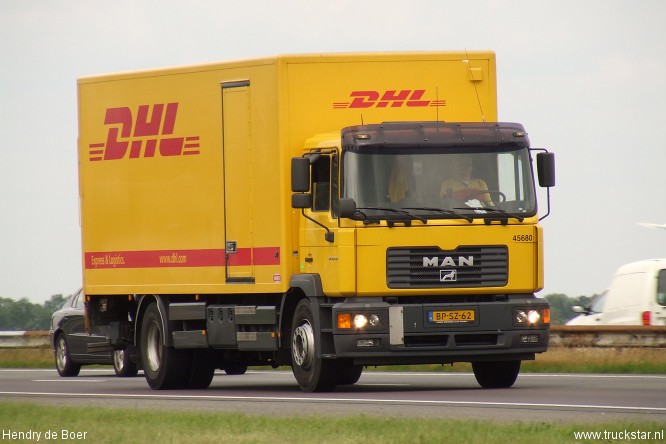 DHL