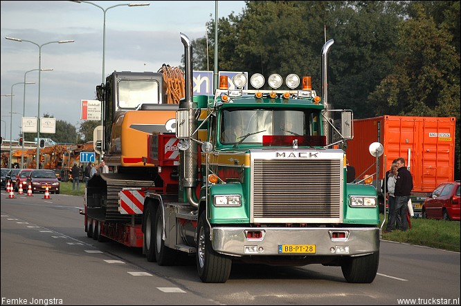 Mack en Speciaaltransport dag