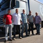 Geluksvogels proberen nieuwe Actros