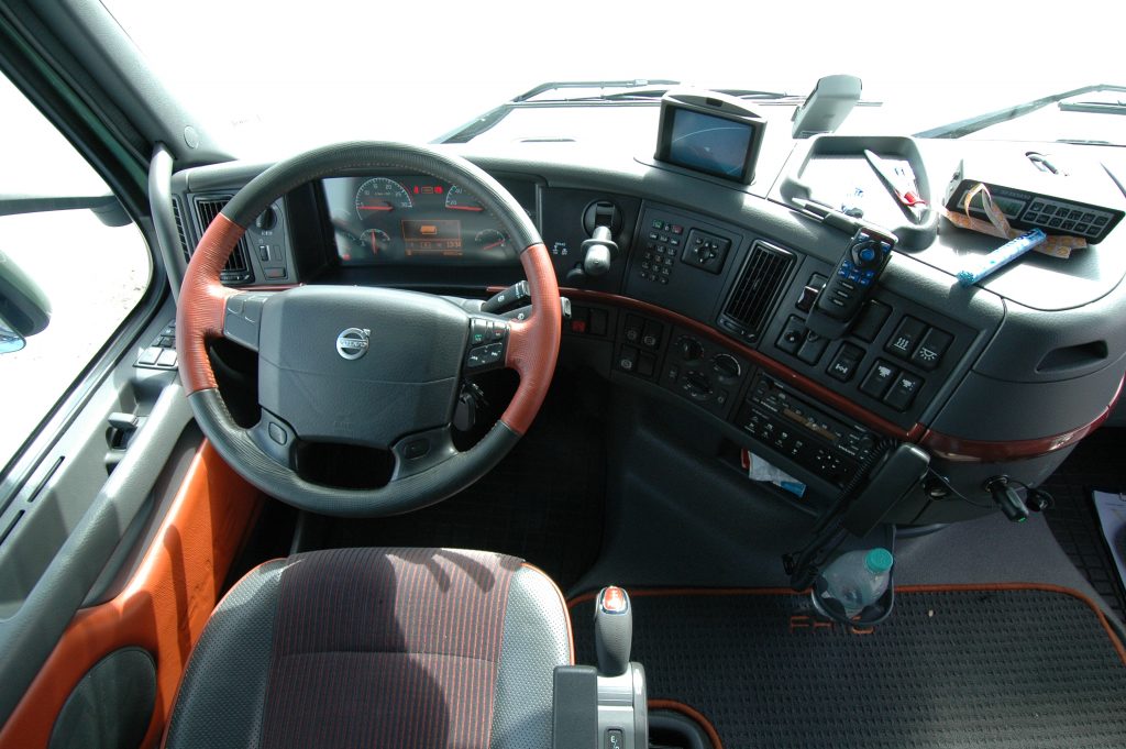 Volvo FH16 660 Euro4 Interieur ’08