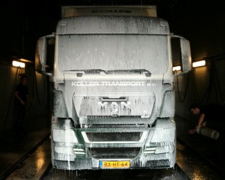 Moderne truckwash geopend in Europoort