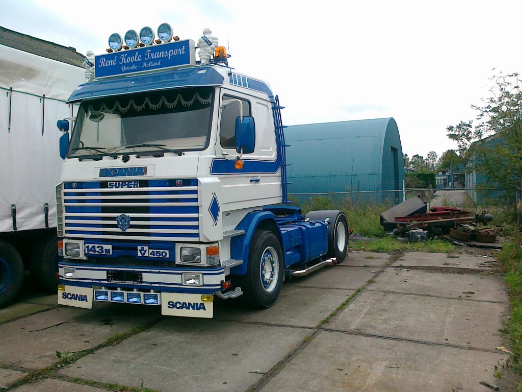 SCANIA 143