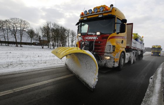 Chaos door sneeuw: ruim 800 km file