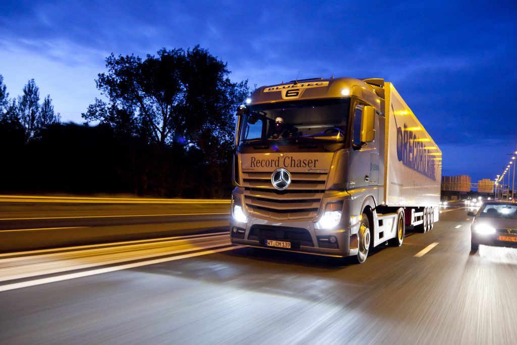 Daimler mikt op half miljoen trucks