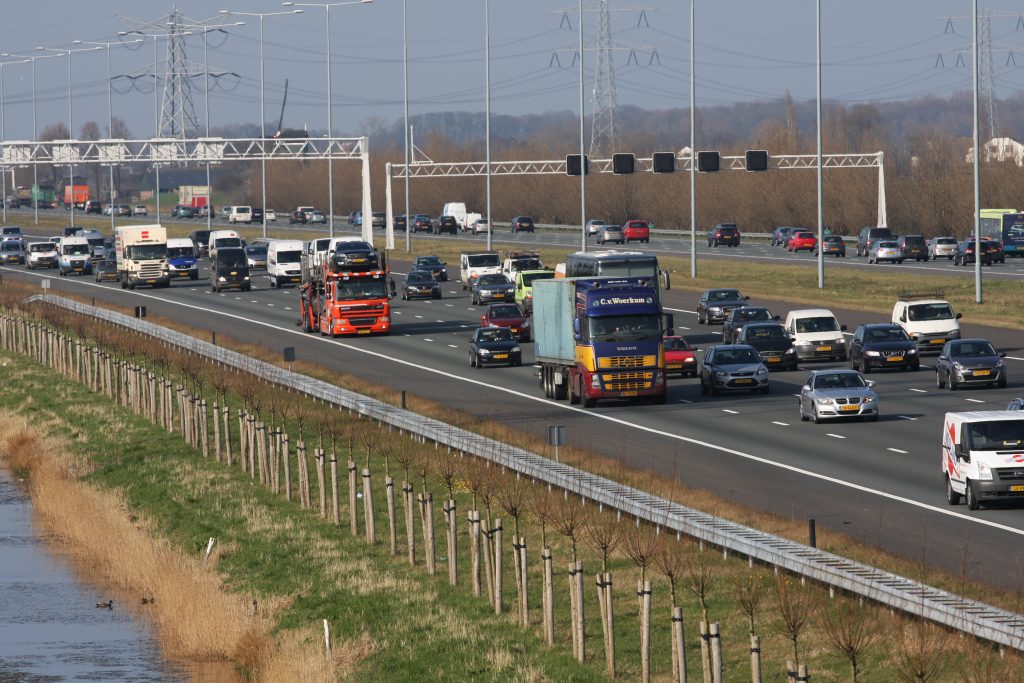 Minister wil 120 op A2