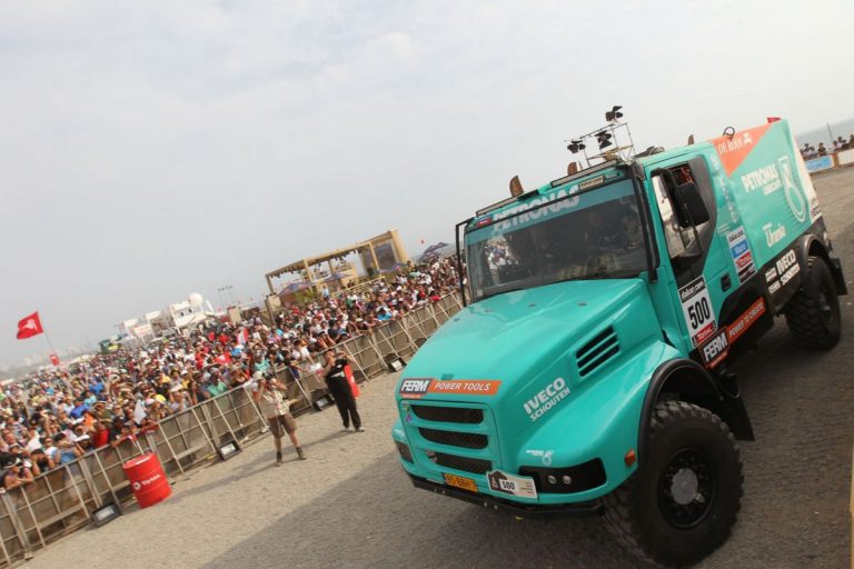 Dakar-trucks goedgekeurd