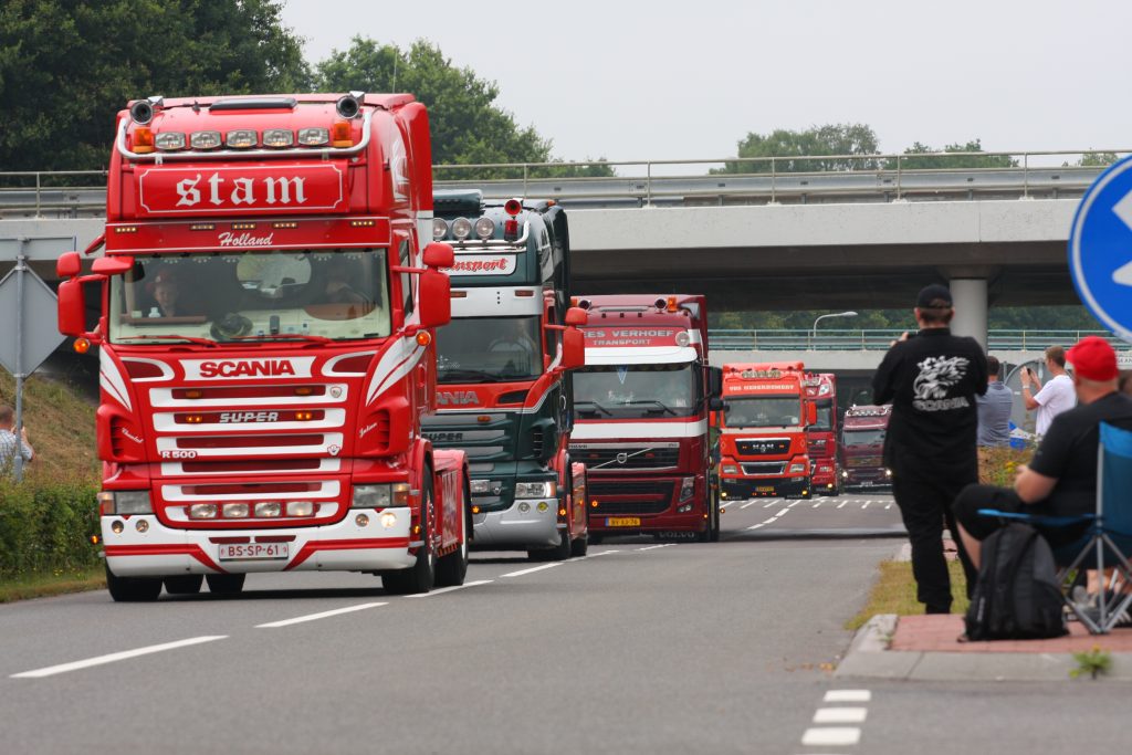 Truckstar Festival 2013 binnenrijden