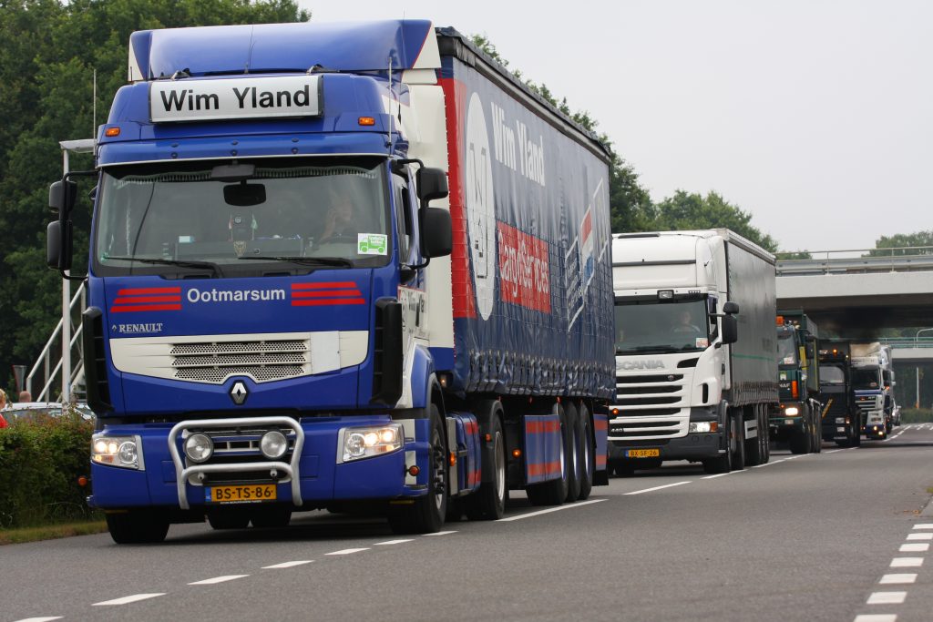 Truckstar Festival 2013 binnenrijden