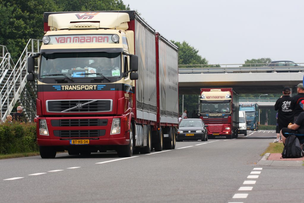 Truckstar Festival 2013 binnenrijden