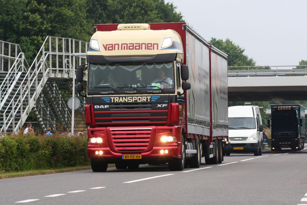 Truckstar Festival 2013 binnenrijden