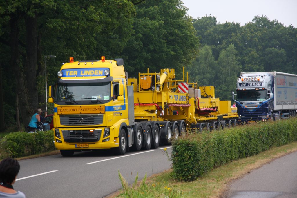 Truckstar Festival 2013 binnenrijden