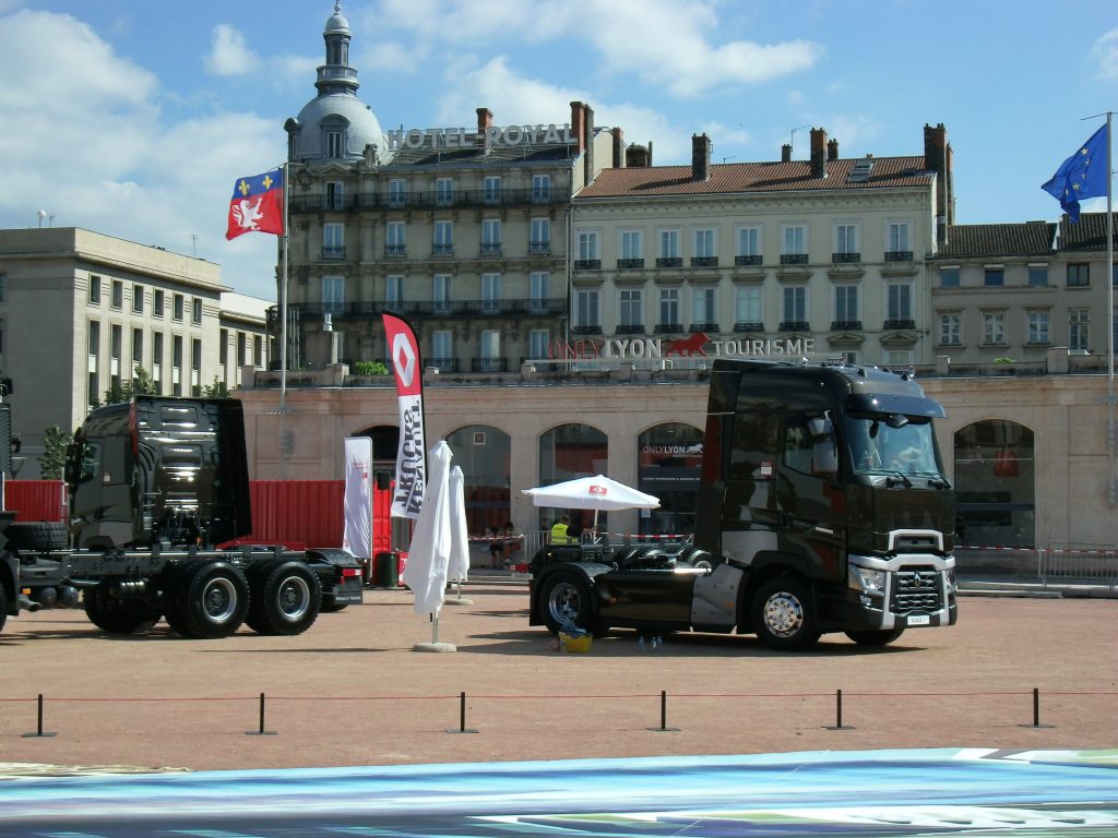 Renaultoloog bezoekt Truck de Ouf! in Lyon