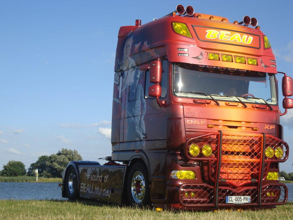 DAF XF @ nog harder lopik