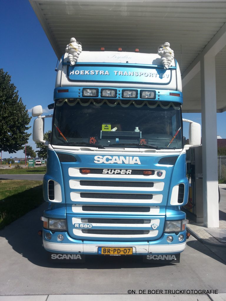 HOEKSTRA TRANSPORT OOSTERWOLDE (FRL)