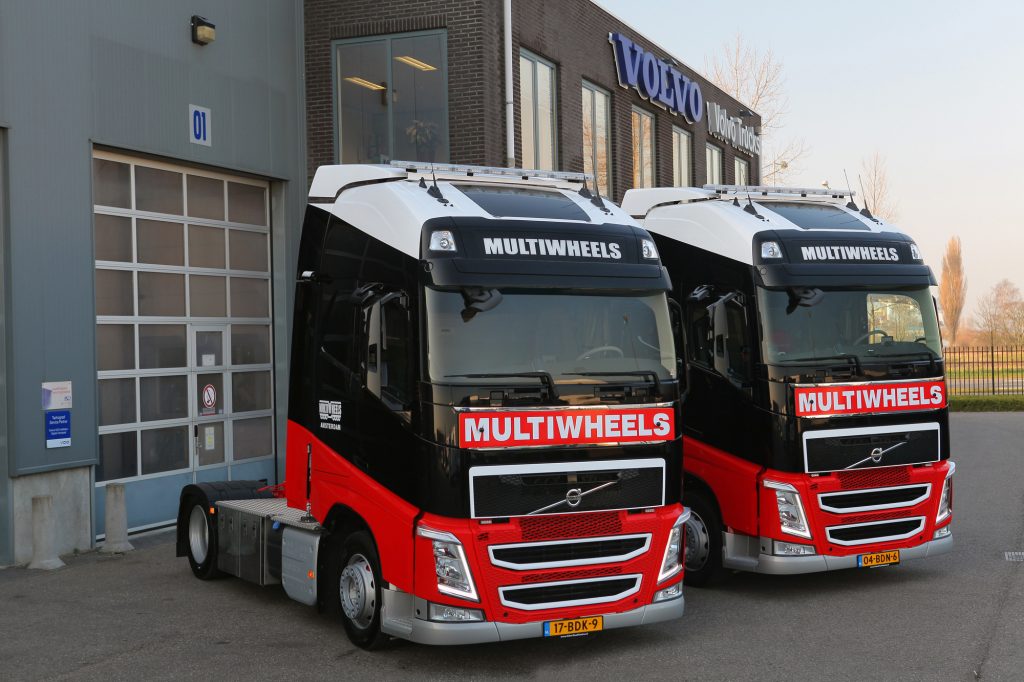Twee Volvo FH 460's voor Multiwheels
