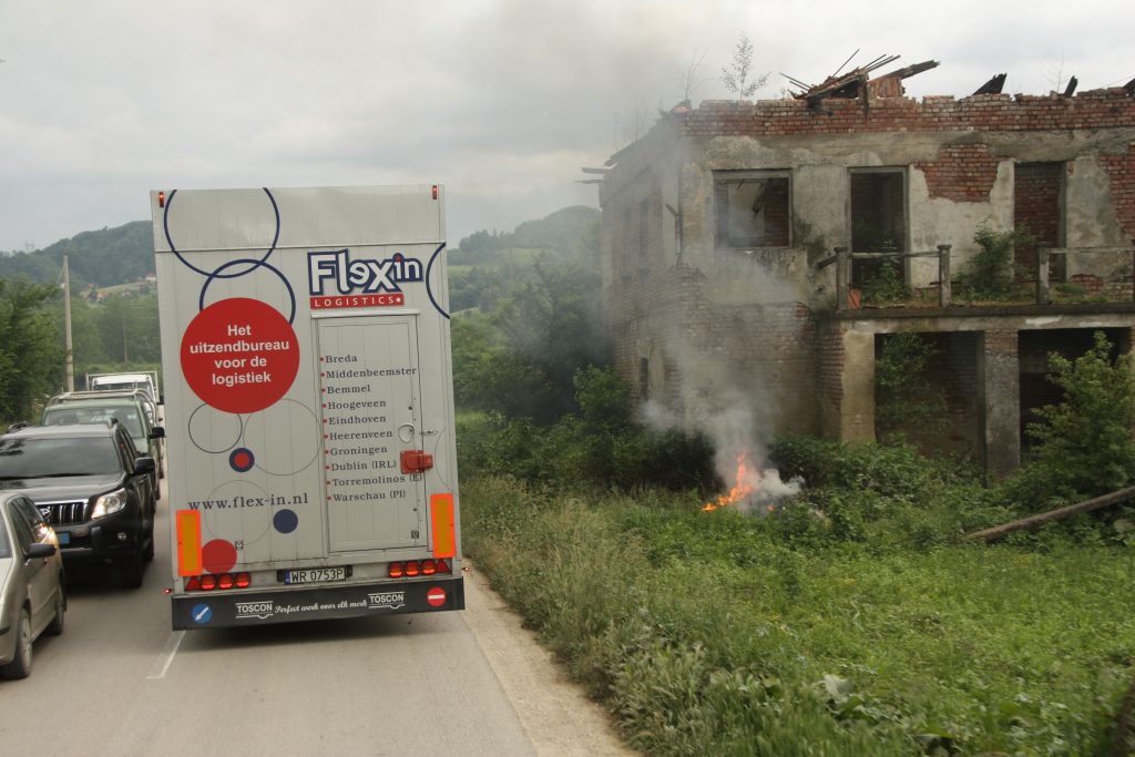 Bosnië overstroming hulptransport