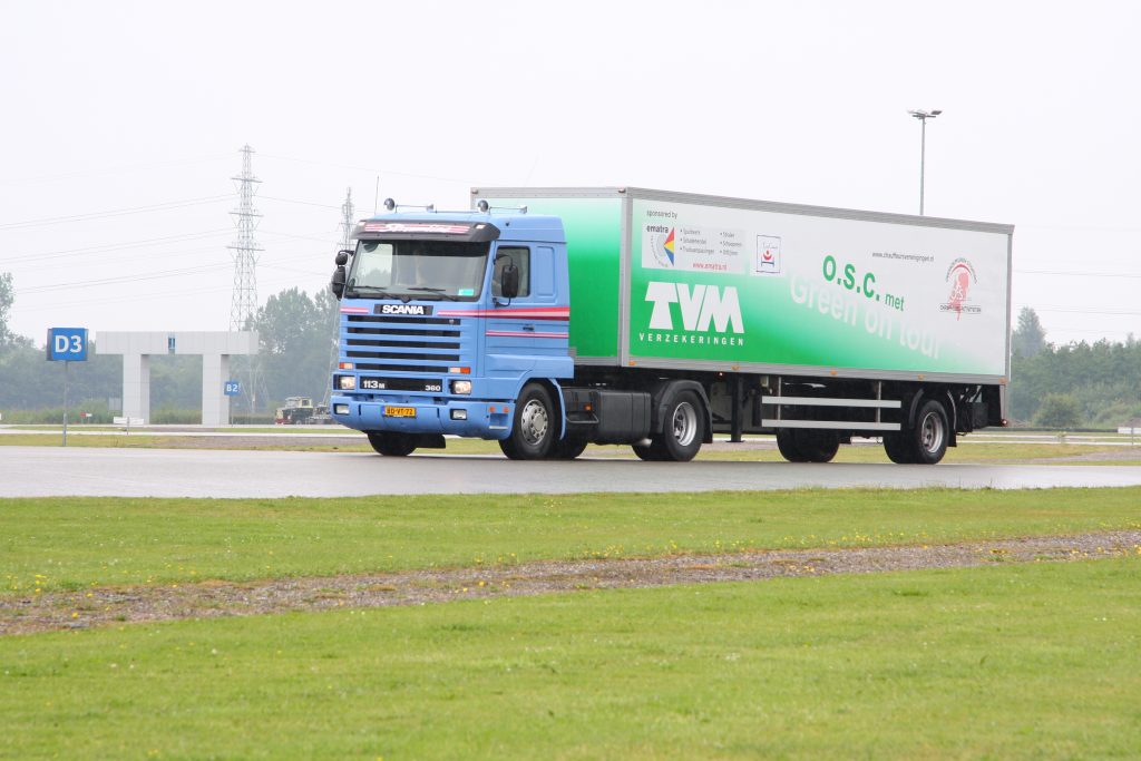 Truckstar Festival 2014 binnenrijden