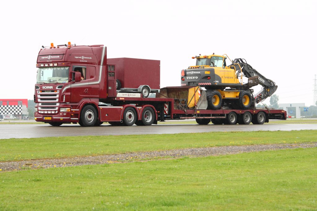 Truckstar Festival 2014 binnenrijden