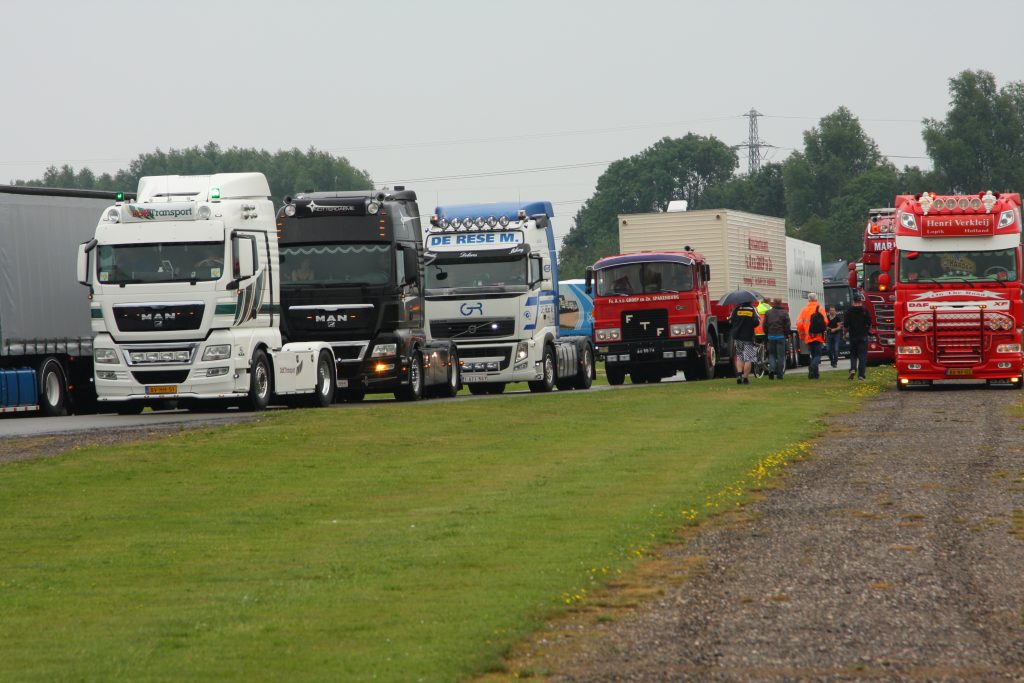 Truckstar Festival 2014 binnenrijden