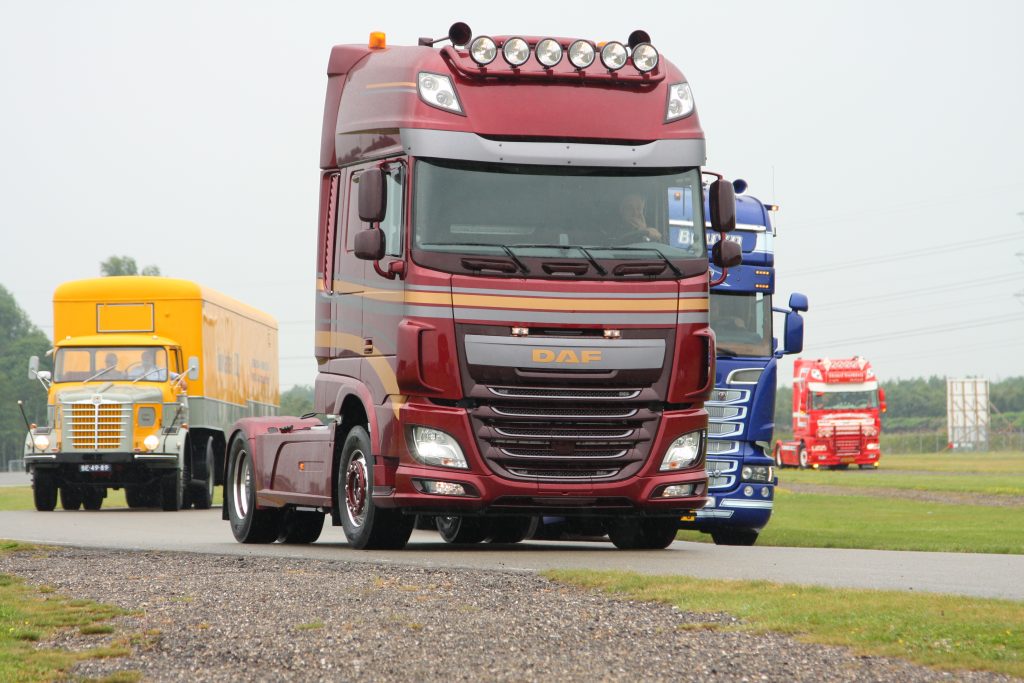 Truckstar Festival 2014 binnenrijden