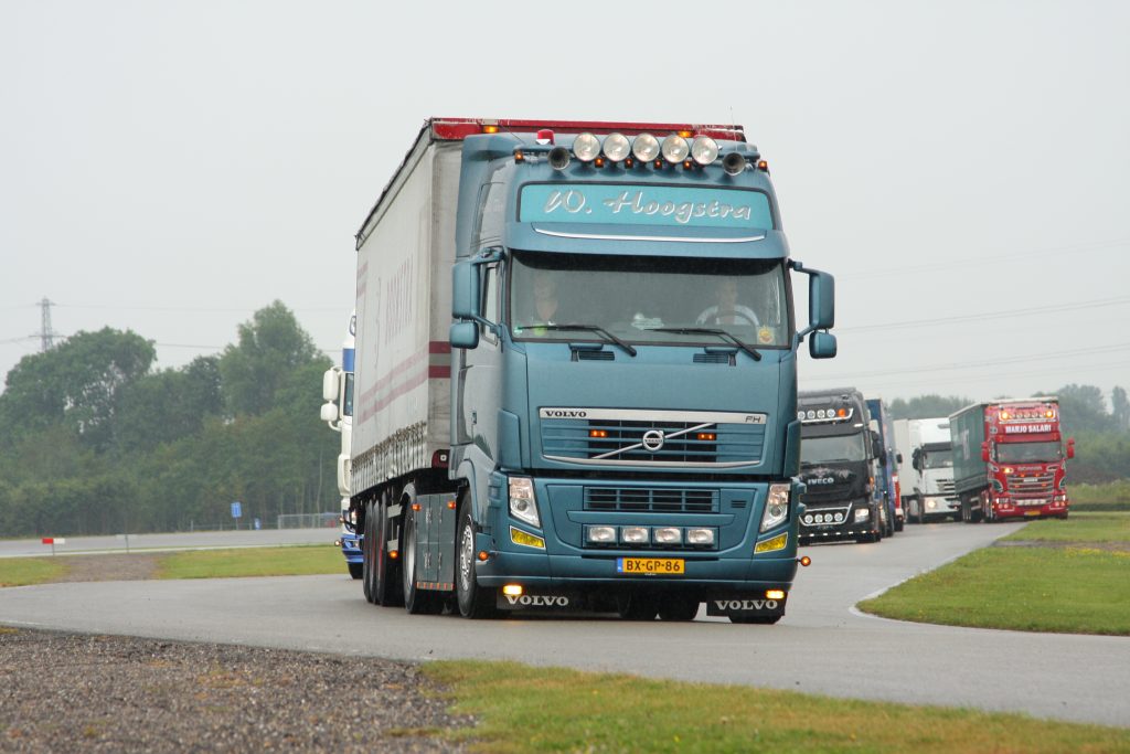 Truckstar Festival 2014 binnenrijden