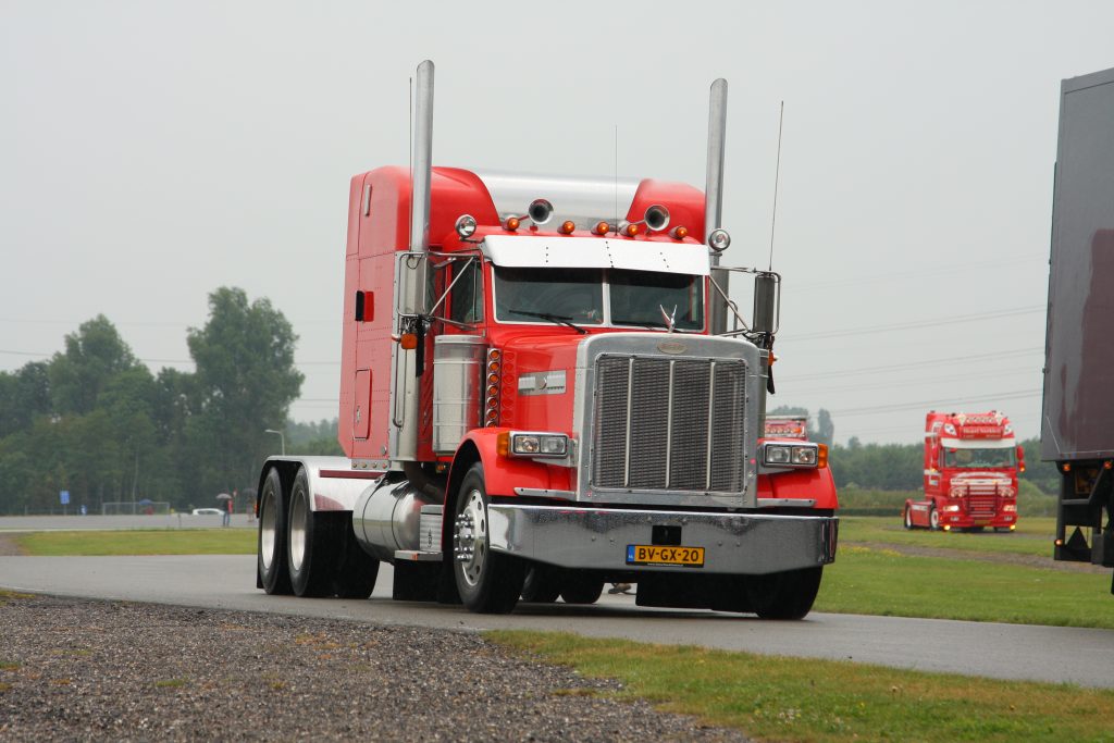 Truckstar Festival 2014 binnenrijden