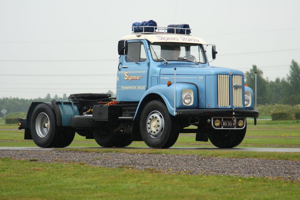 Truckstar Festival 2014 binnenrijden