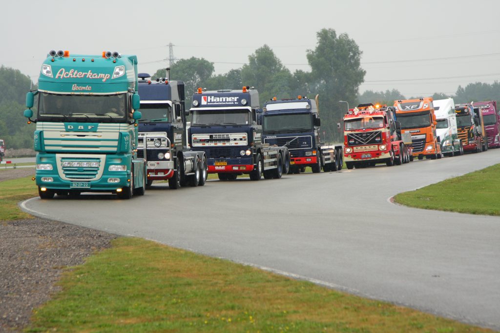 Truckstar Festival 2014 binnenrijden