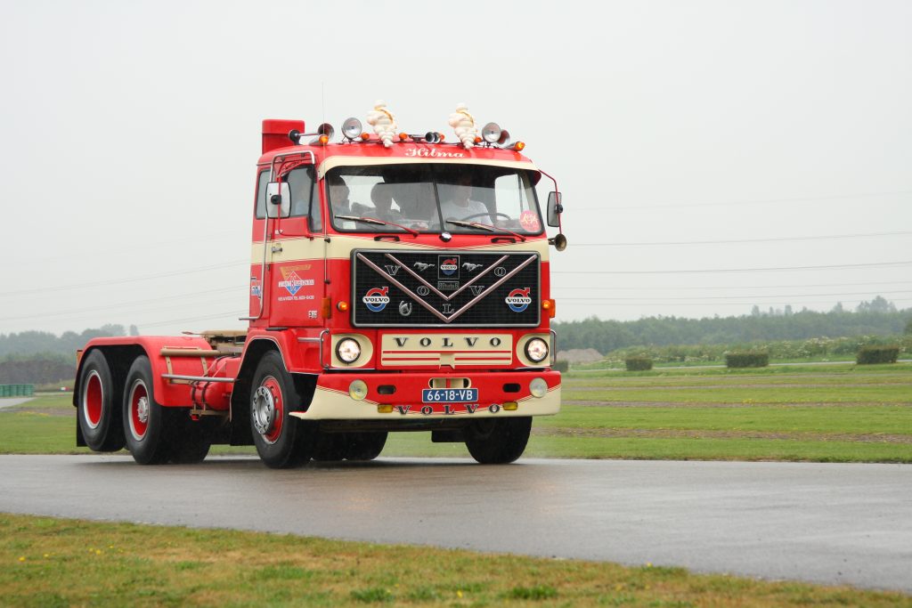 Truckstar Festival 2014 binnenrijden