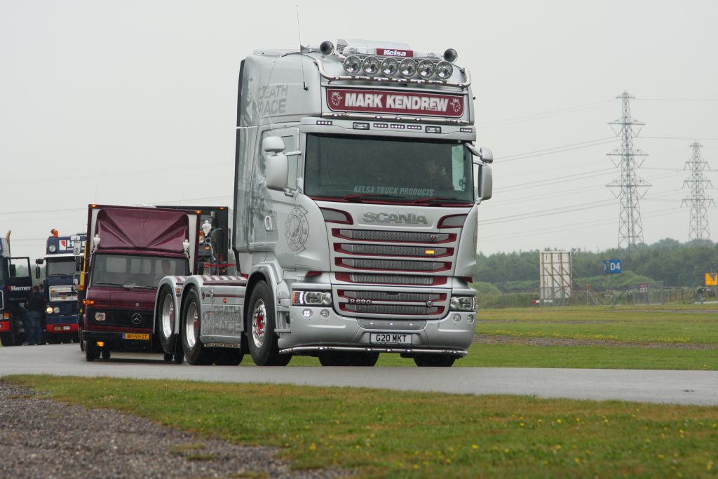 Truckstar Festival 2014 binnenrijden