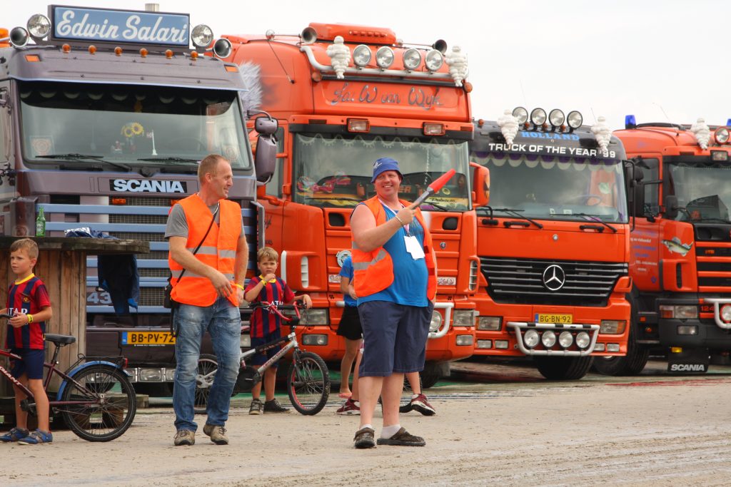 Truckstar Festival 2014 binnenrijden