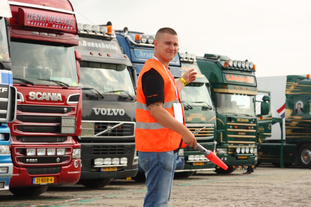 Truckstar Festival 2014 binnenrijden