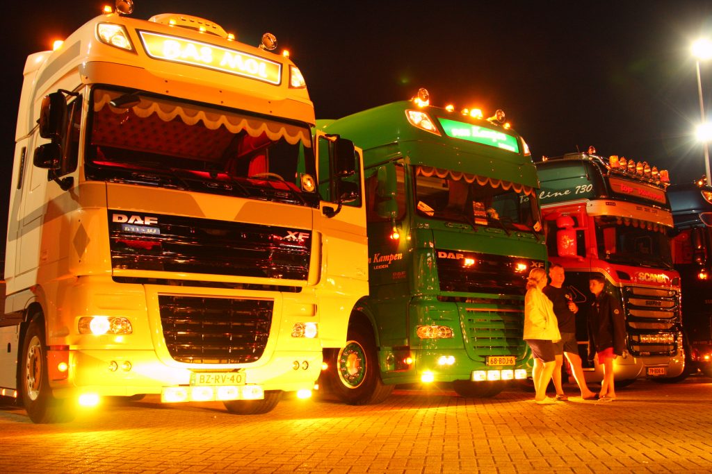 Truckstar Festival 2014 binnenrijden