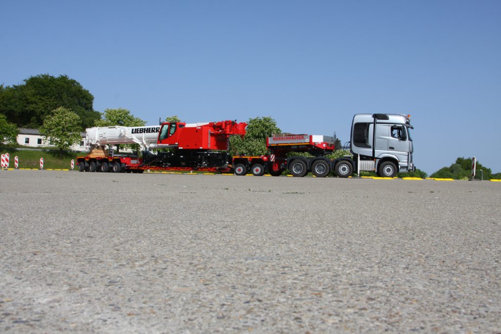 Mercedes Actros-Arocs SLT