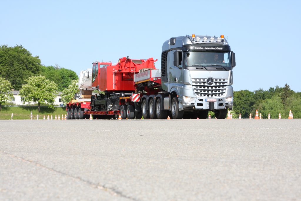 Mercedes Actros-Arocs SLT