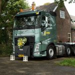 Lange stoet trucks voor overleden chauffeuse