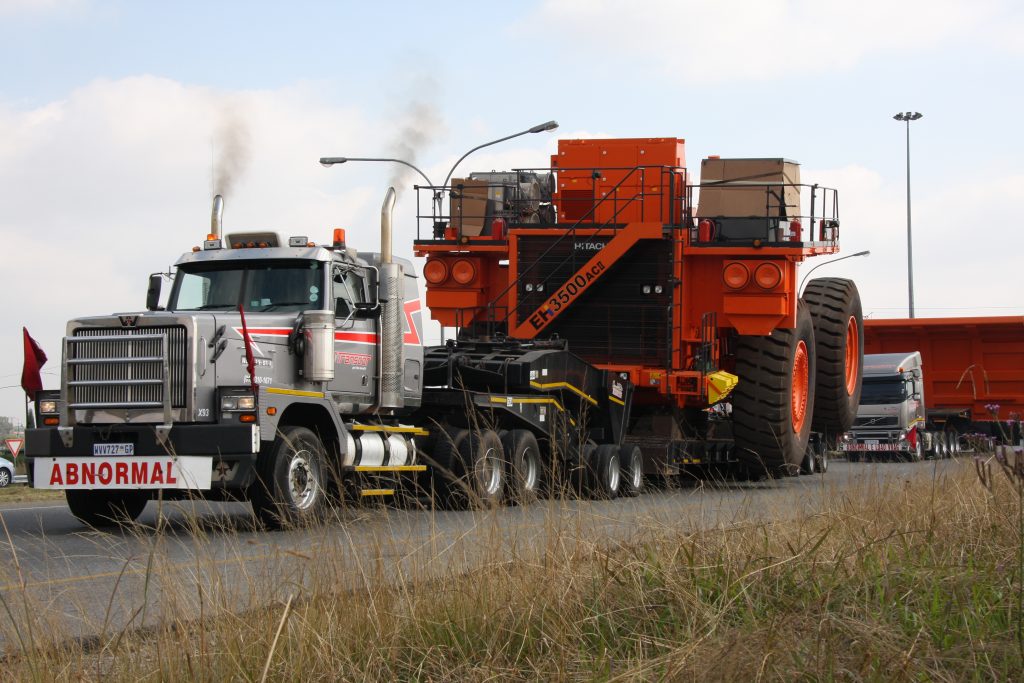 Western Star 4900, Optimus Prime, 5700XE