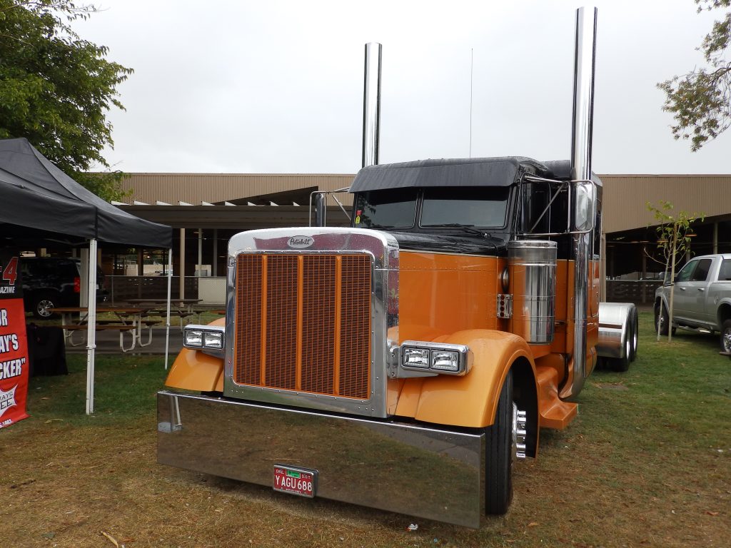 All Peterbilt Truckshow Stockton