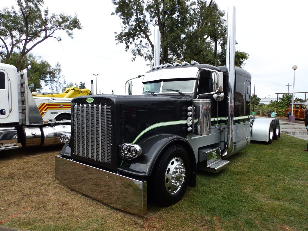 All Peterbilt Truckshow Stockton