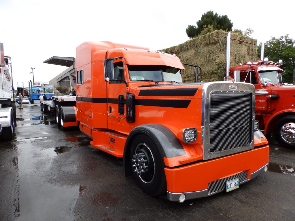 All Peterbilt Truckshow Stockton