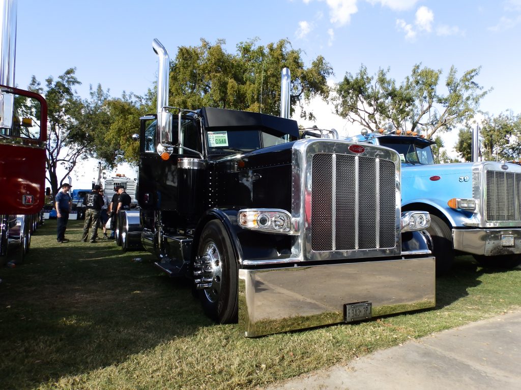 All Peterbilt Truckshow Stockton