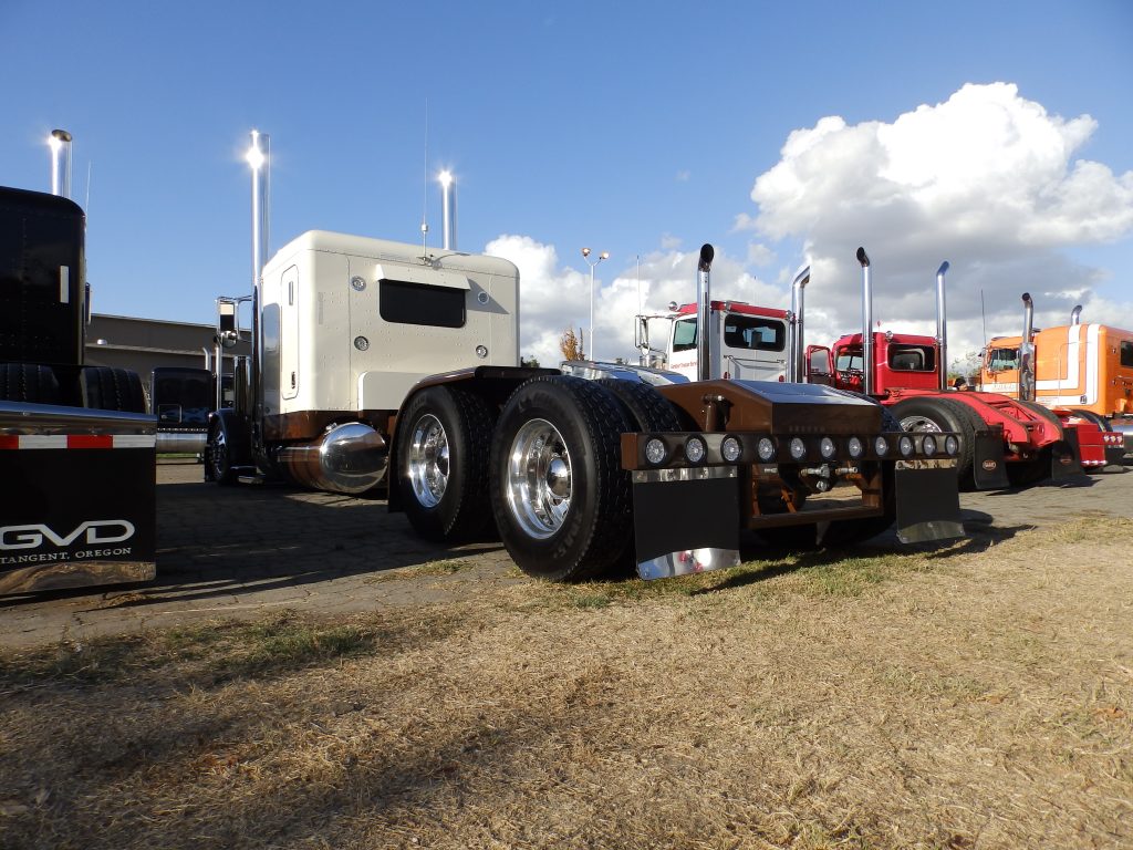 All Peterbilt Truckshow Stockton