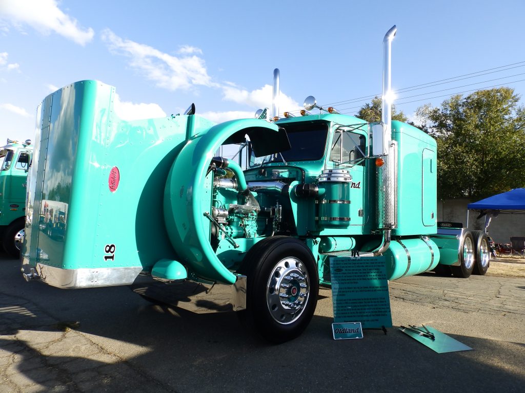 All Peterbilt Truckshow Stockton