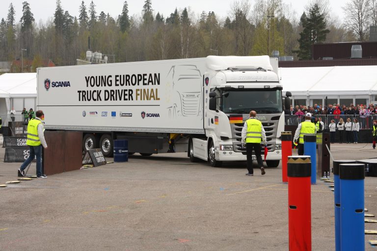 Denemarken wint Scania YETD