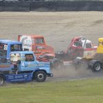 Racetrucks tijdens Paasraces