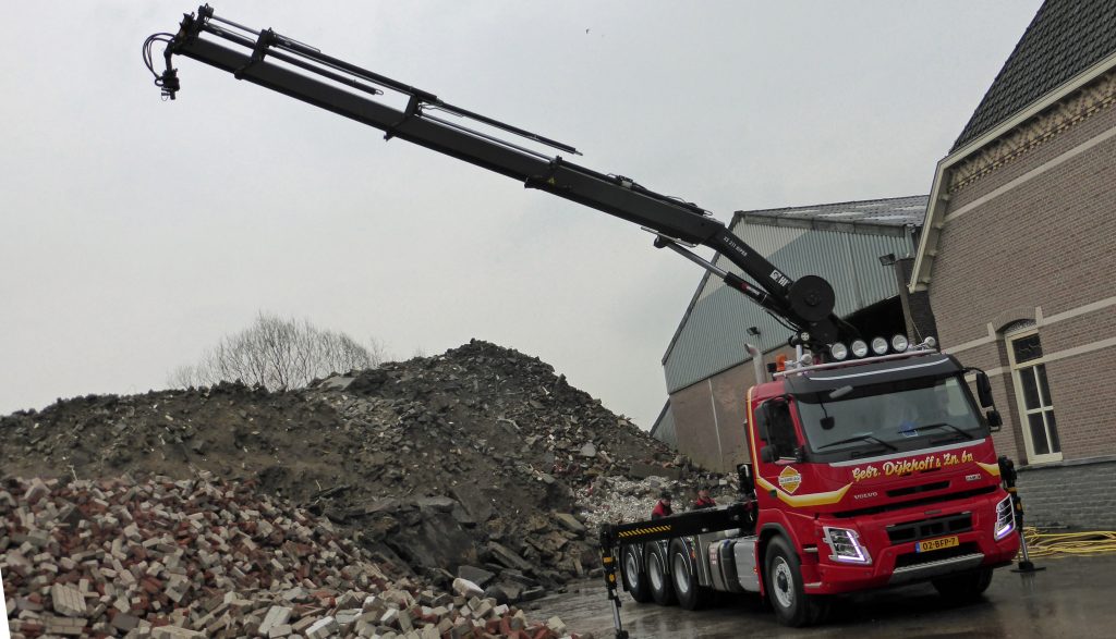 Hiab kraan Volvo FMX Dijkhoff