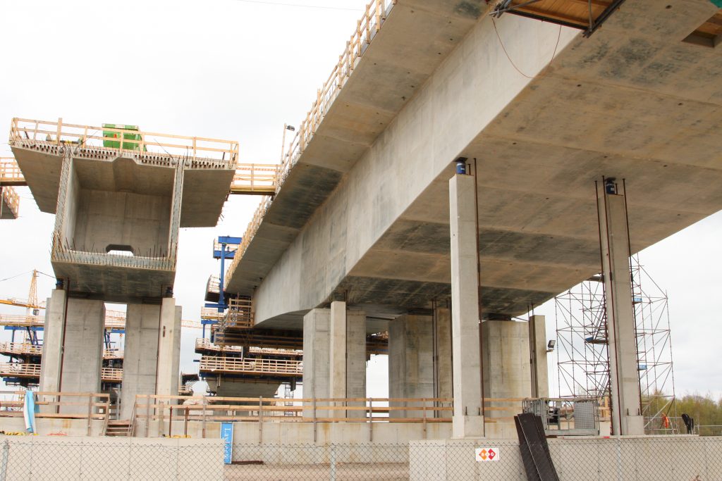 Nieuwe brug A9 Amsterdam-Rijnkanaal